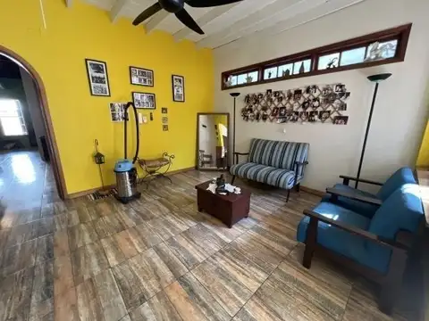 Casa 5 ambientes con 5 baños