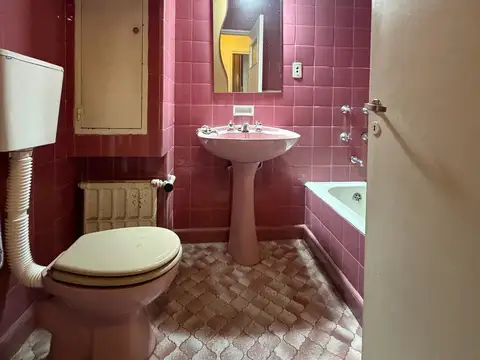 Departamento 6 ambientes con 1 baño