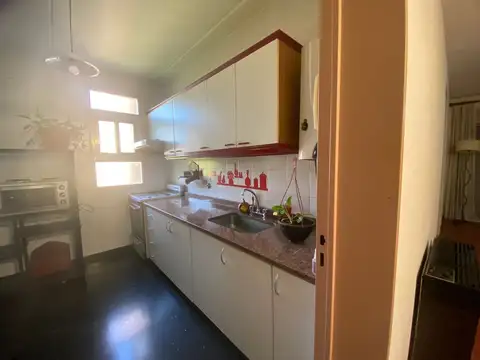 Departamento 4 amb. en venta  en Pompeya P/ escal.