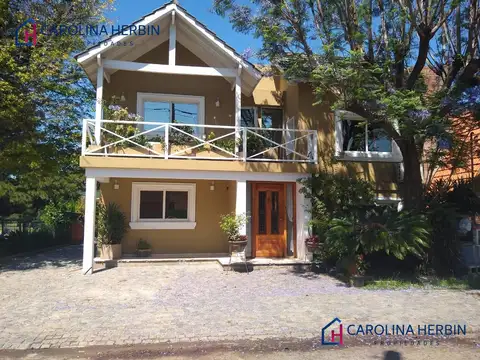 Casa en alquiler con vista al golf, amueblada, 6 dormitorios, San Miguel de Ghisso