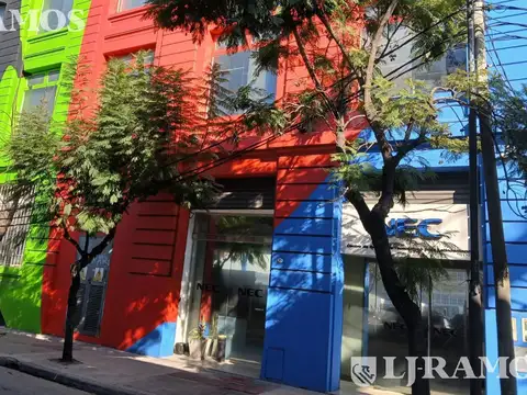 Avenida Don Pedro De Mendoza 400