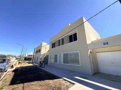 Depto Tipo Casa en Venta en La Cañada, USD 90.000