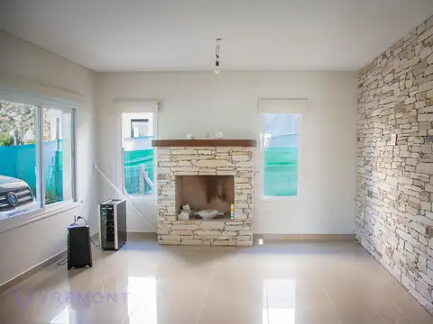 Casa en Venta en Countries y Barrios Cerrados en Moreno, USD 245.000