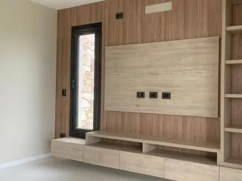 VENTA CASA CANNING BARRIO TERRALAGOS