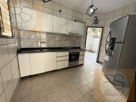 Depto Tipo Casa en Venta en Ramos Mejia Sur, USD 99.900