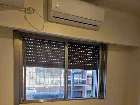 Belgrano-Departamento en alquiler  de 3 ambientes amplios con cocina y lavadero independiente.