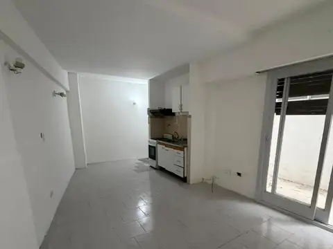 ALQUILER - Mono Ambiente en PB - Parque Chacabuco 