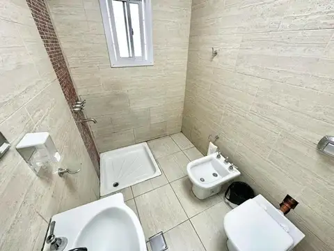 Casa en planta baja en buen estado.