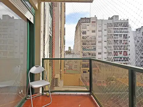 Corrientes 3800 , Piso 5