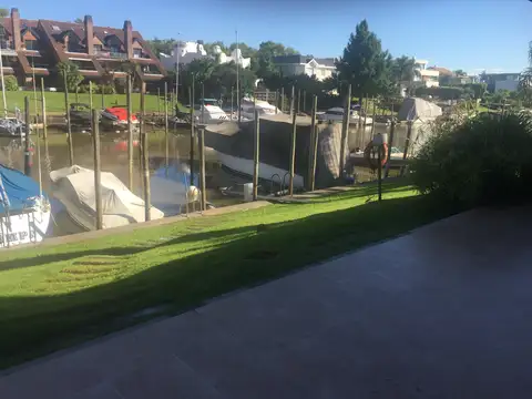 Departamento en Venta con 2 cocheras