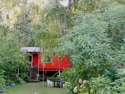 Casa 6 ambientes con 2 baños