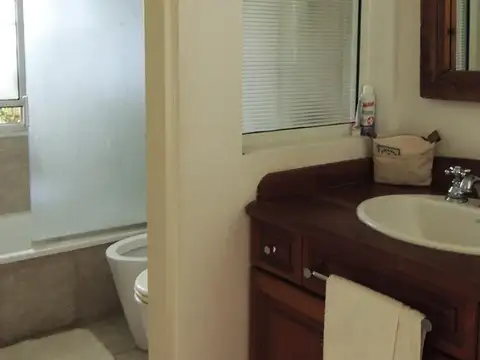 Casa en Venta al Este