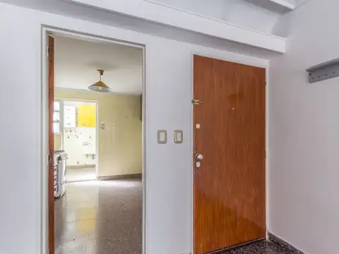 VENTA DEPARTAMENTO 3 AMBIENTES CON BALCÓN. YERBAL Y ACOYTE