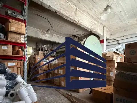 DEPOSITO EN ALQUILER - 330m2 EN VILLA LYNCH
