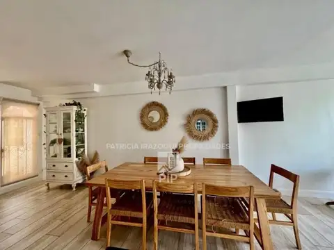 Casa 4 ambientes con 3 baños