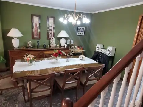 Casa en Venta con 1 cochera