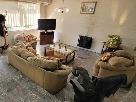 Casa en Venta en General San Martin, USD 297.000