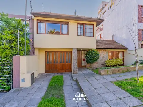 Chalet en el excelente entorno del barrio Stella Maris