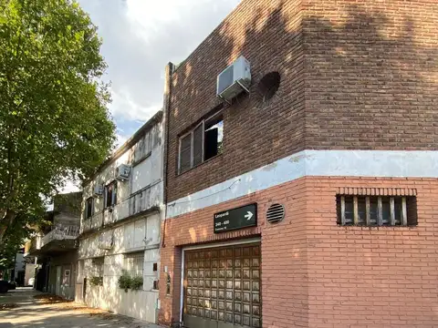 Casa PH esquina en venta, Villa Luro, 3 ambientes