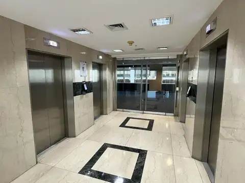 Laminar Plaza - Ing Butty 24a Oficina en Venta - Piso 19