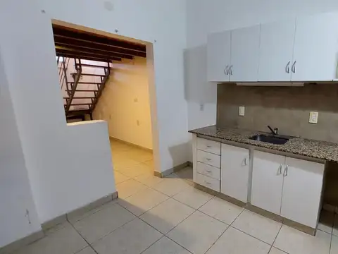 ALQUILER DEPARTAMENTO BERNAL 2 AMBIENTES
