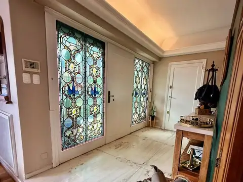 Casa 6 ambientes con 4 baños
