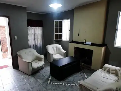 Casa 6 ambientes con 3 baños