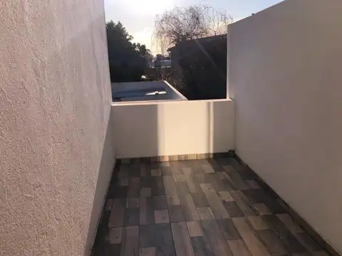 Casa en Venta en Barrio Parque Leloir, USD 250.000