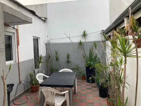 Depto Tipo Casa en Venta 40 años