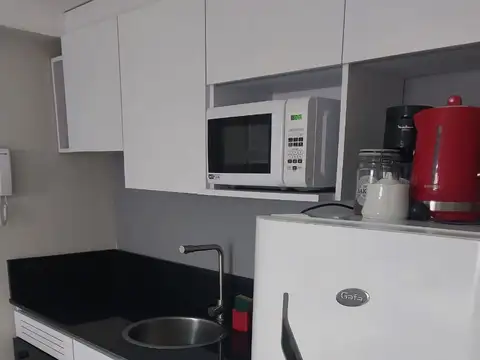 Departamento amoblado monoambiente en alquiler  con vista directa al rio