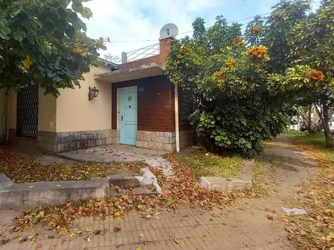 Alvear 1400