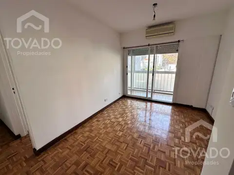 Alquiler 2 ambientes con balcon corrido en Belgrano!