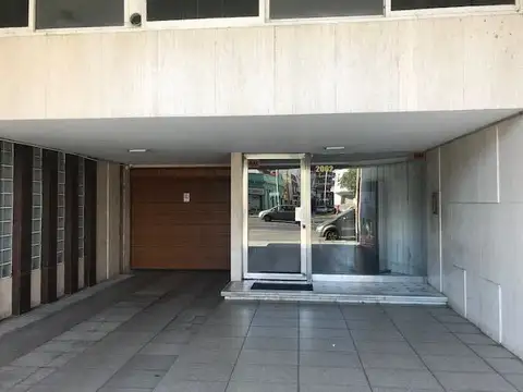 Avenida Mitre 2000, Piso 6
