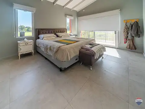 Casa 5 ambientes con 3 baños