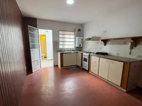 SARMIENTO 2044 02 04