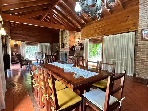 Casa en venta - 3 Dormitorios 3 Baños - Pinamar