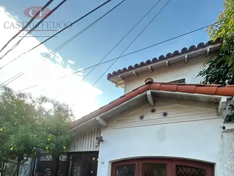 Mariano Moreno al 1075 - Muy linda casa en La Lucila en Venta