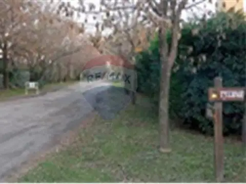 Terreno en Venta de 2437,0 m2
