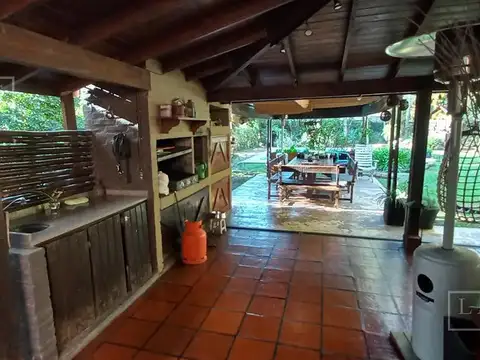 Casa 4 ambientes con 1 baño