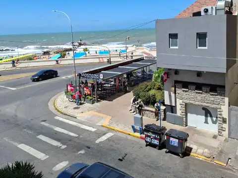 Hipolito Yrigoyen 1000, Piso 2