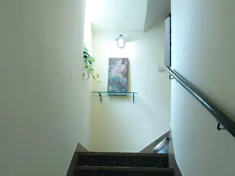 Mercedes 4600, Piso 1