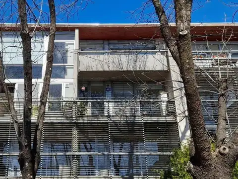 Tres de Febrero  al 400