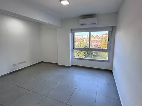 VENTA MONOAMBIENTE ITUZAINGÓ NORTE CON PILETA