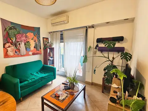 Alquiler 2 Ambientes al Frente | Luminoso | 2° por Escalera | Av. Juan B. Justo 6500