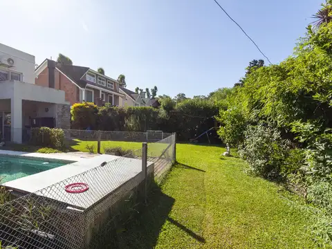 Casa en Venta en Los Angeles Village, USD 250.000