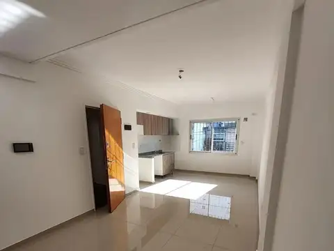 Lobos e/ Avenida Bartolome Mitre y Mariano Moreno