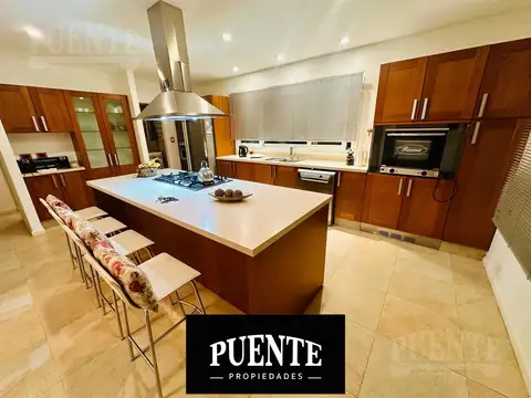 Casa en Barrio Fincas de San Vicente Chacras 1