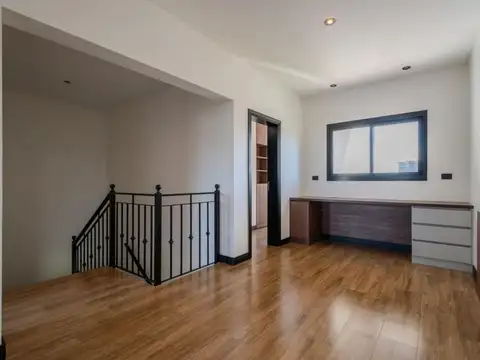 VENTA CASA 5 AMBIENTES A ESTRENAR RUMENCO JOVEN