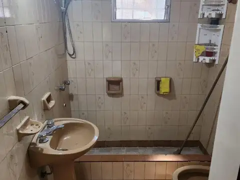 Depto Tipo Casa 3 ambientes con 2 baños