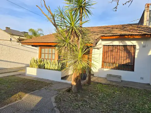 Casa en venta 3 amb. Centro de Pilar